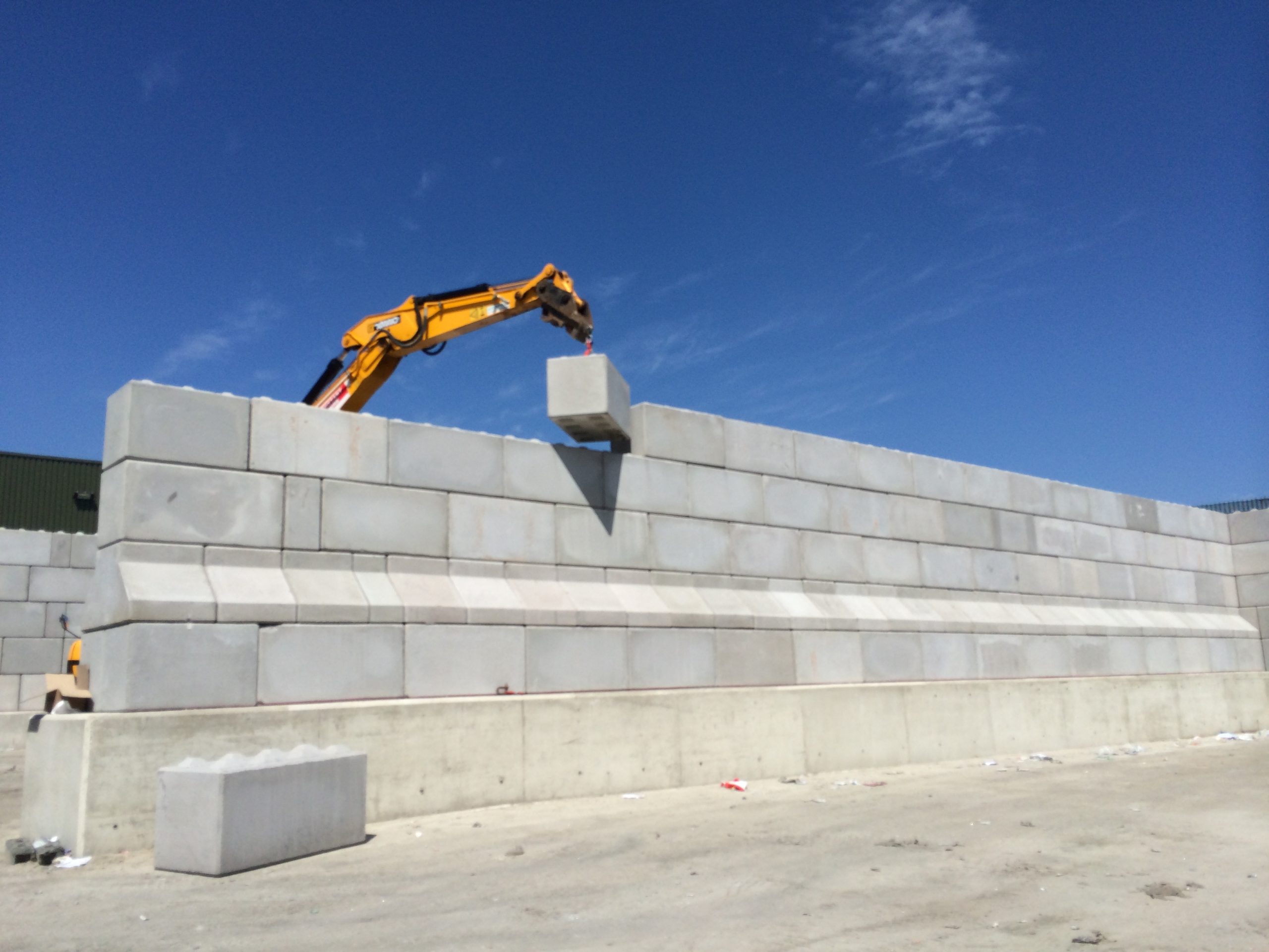 Precast (72)